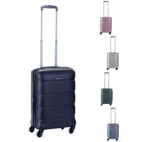 Walizka podróżna na kółkach...